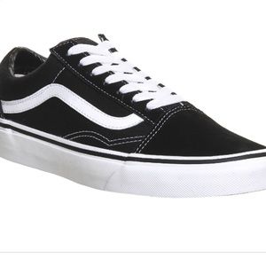 Old skool Black vans size 7